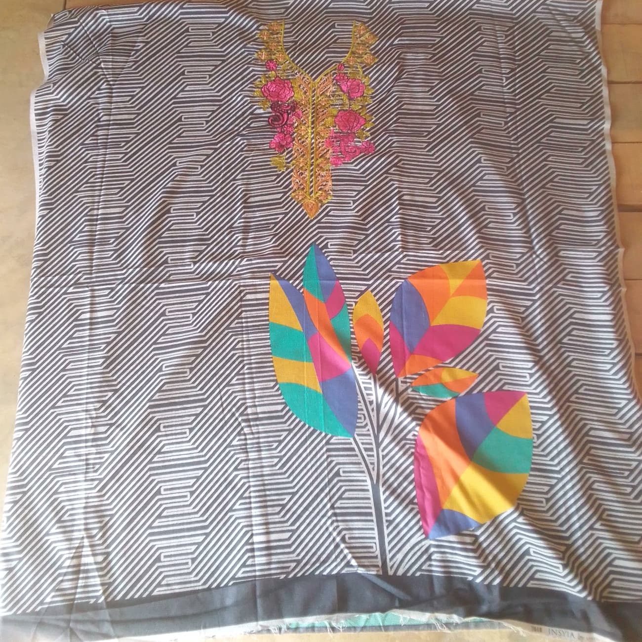 Dhank with wool shawl